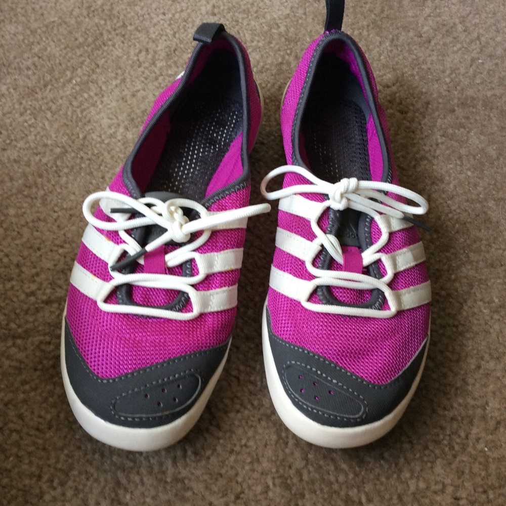 ADIDAS TENNIS SHOES SZ 7.  PURPLE PRICE NEGOTIABLE